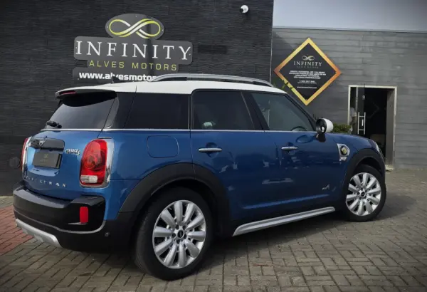MINI Countryman Cooper SE ALL4 Auto 6