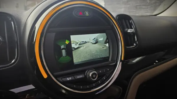 MINI Countryman Cooper SE ALL4 Auto 18