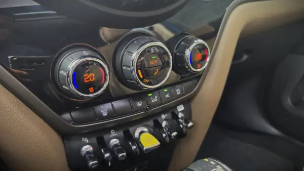 MINI Countryman Cooper SE ALL4 Auto 25