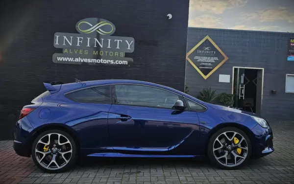 Opel Astra GTC 2.0 T 6