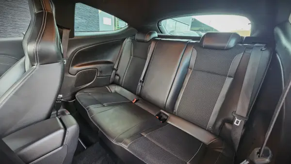 Opel Astra GTC 2.0 T 32