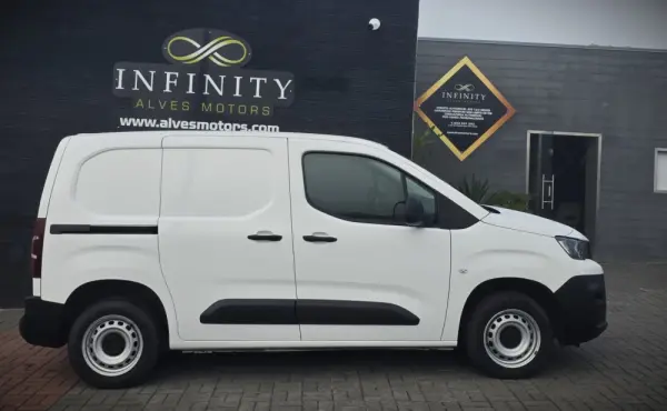 Peugeot Partner 1.5 BlueHDi Pro Standard 4