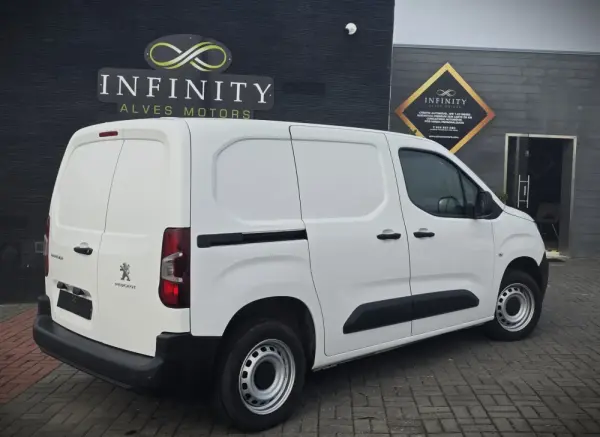 Peugeot Partner 1.5 BlueHDi Pro Standard 6