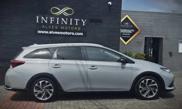 Toyota Auris Touring Sports 1.8 HSD CONFORT + P.SPORTS HYBRID 5