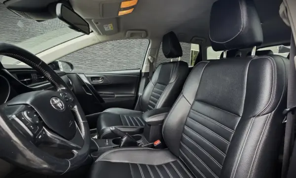 Toyota Auris Touring Sports 1.8 HSD CONFORT + P.SPORTS HYBRID 13