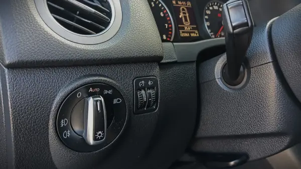 Volkswagen Tiguan 1.4 TSI SPORT BLUEMOTION 14