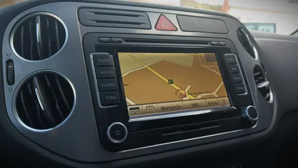 Volkswagen Tiguan 1.4 TSI SPORT BLUEMOTION 16