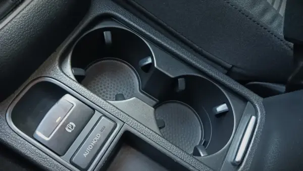 Volkswagen Tiguan 1.4 TSI SPORT BLUEMOTION 21