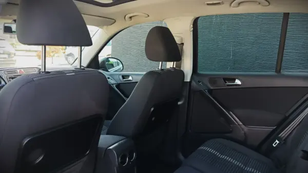 Volkswagen Tiguan 1.4 TSI SPORT BLUEMOTION 25