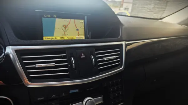 Mercedes-Benz E 220 BlueTEC 7G-TRONIC Avantgarde 19