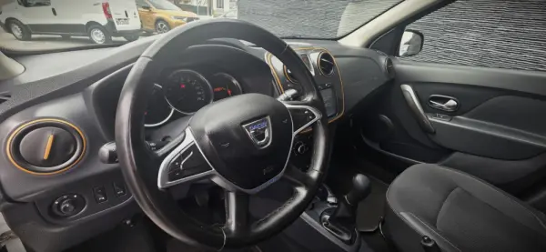 Dacia Sandero 0.9 TCe SL Explorer 13