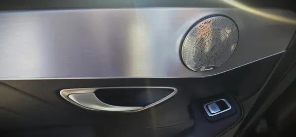 Mercedes-Benz C 300 h AMG Line 29