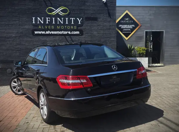 Mercedes-Benz E 220 BlueTEC 7G-TRONIC Avantgarde 7