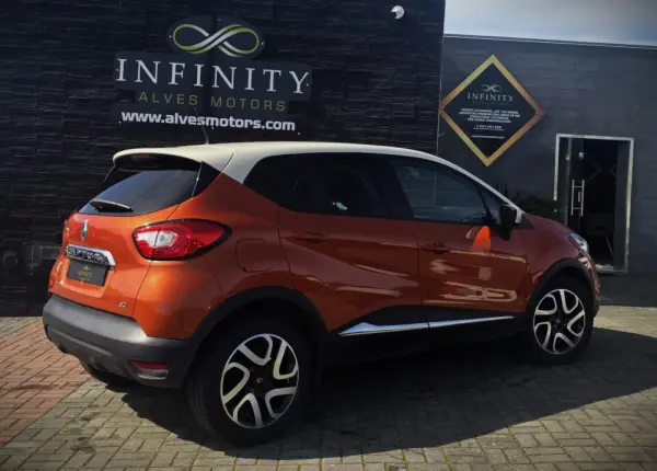 Renault Captur 1.5 dCi Exclusive 6