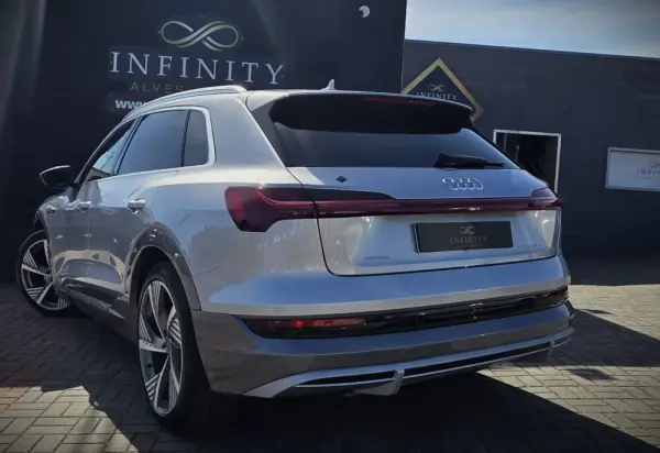 Audi e-tron 55 quattro S line 11