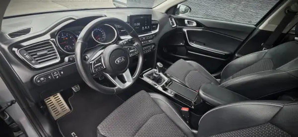 Kia Ceed 1.0 T-GDI GT Line 15