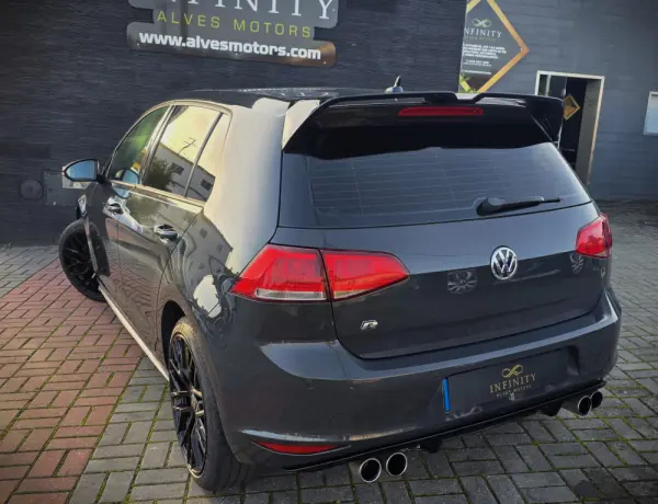 Volkswagen Golf 1.6 TDI KIT EXTERIOR R 16