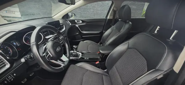 Kia Ceed 1.0 T-GDI GT Line 16