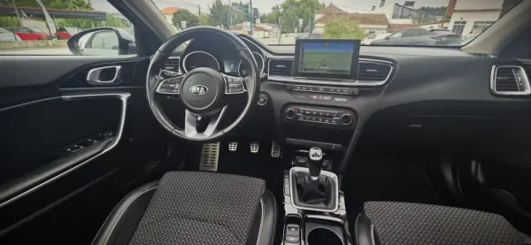 Kia Ceed 1.0 T-GDI GT Line 12