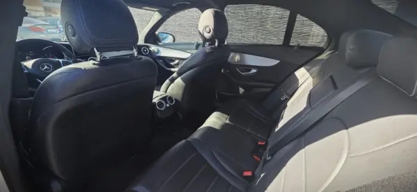 Mercedes-Benz C 300 h AMG Line 31