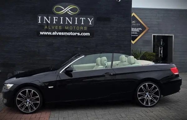 BMW 320 i Intense Auto 1