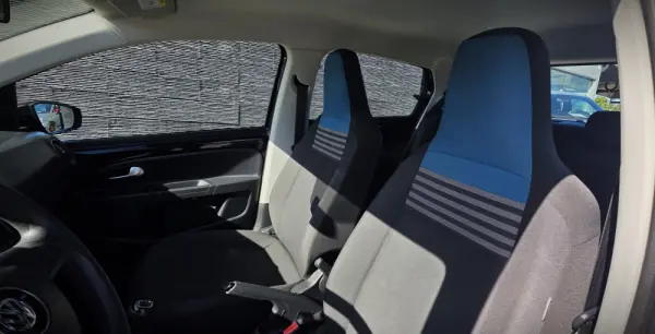 Volkswagen Up! 1.0 Move Color 13