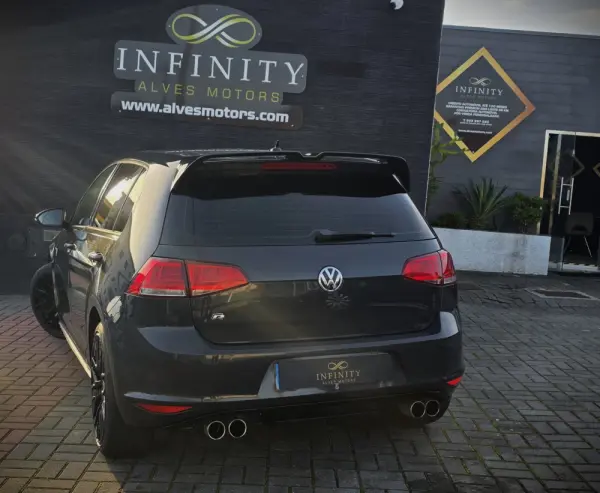 Volkswagen Golf 1.6 TDI KIT EXTERIOR R 14