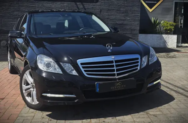 Mercedes-Benz E 220 BlueTEC 7G-TRONIC Avantgarde 3