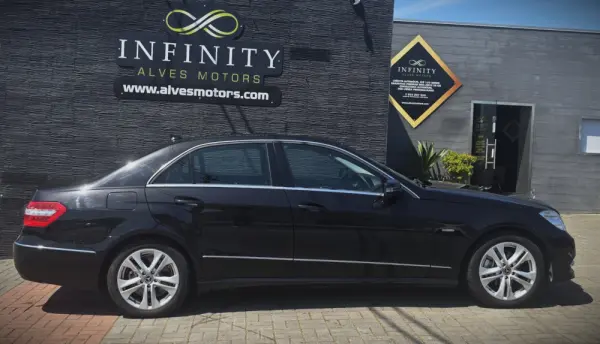 Mercedes-Benz E 220 BlueTEC 7G-TRONIC Avantgarde 4