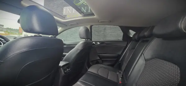 Kia Ceed 1.0 T-GDI GT Line 30