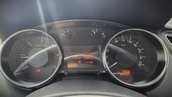 Peugeot 5008 2.0 HDi Allure 18