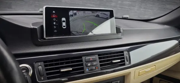 BMW 320 i Intense Auto 20