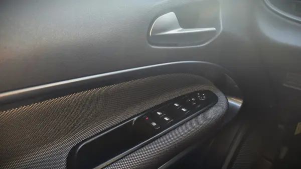 Fiat 600 1.2 Hybrid Sport 25