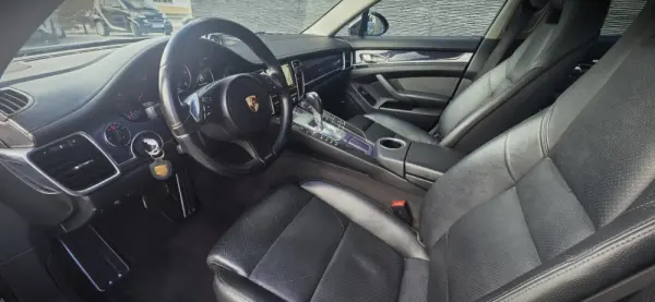 Porsche Panamera Platinum Edition 19