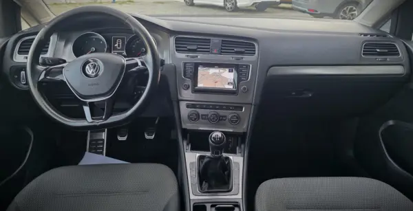 Volkswagen Golf 1.6 TDI KIT EXTERIOR R 19