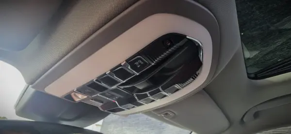Porsche Panamera Platinum Edition 35