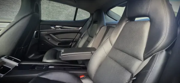 Porsche Panamera Platinum Edition 42
