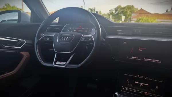 Audi e-tron 55 quattro S line 20