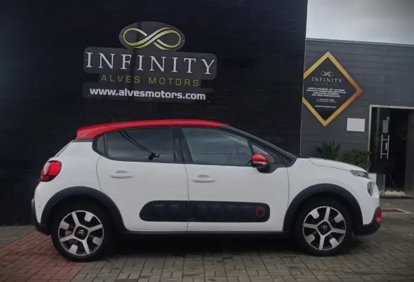 Citroen C3 1.2 PureTech Shine 5