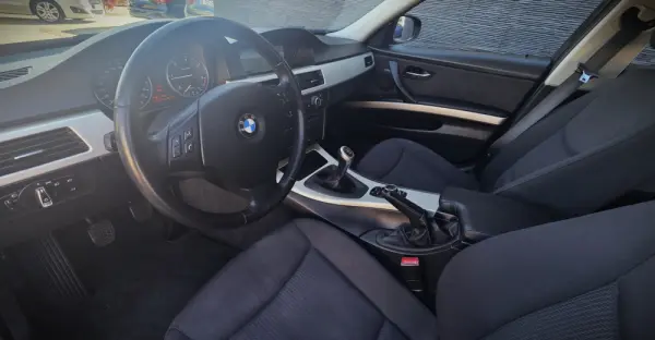 BMW 318 d Line Modern 19