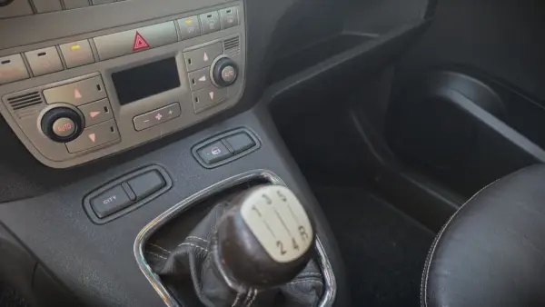 Lancia Musa 1.3 16V M-jet Oro S&S 17