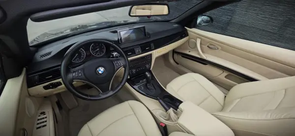 BMW 320 i Intense Auto 15