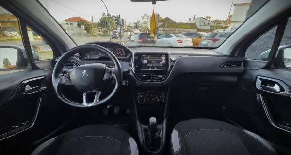 Peugeot 208 1.2 PureTech Active 11