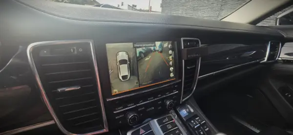 Porsche Panamera Platinum Edition 24