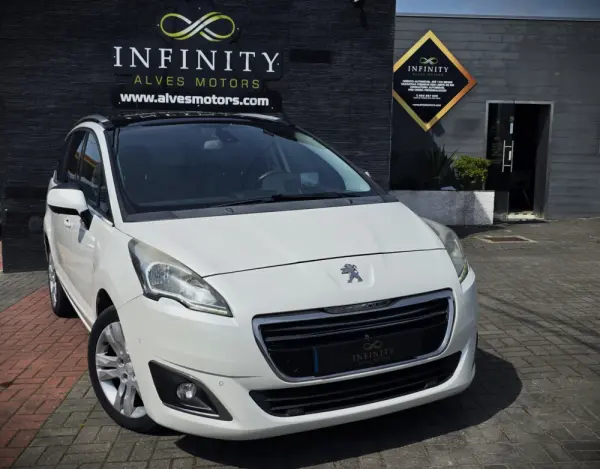 Peugeot 5008 2.0 HDi Allure 4