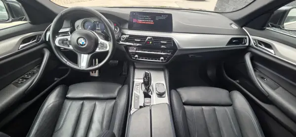 BMW 530 e iPerformance Pack M 13