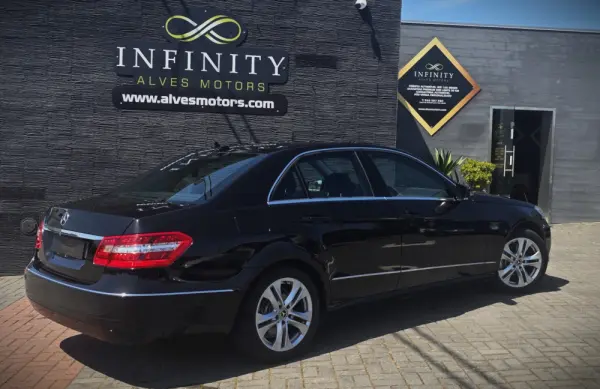 Mercedes-Benz E 220 BlueTEC 7G-TRONIC Avantgarde 6