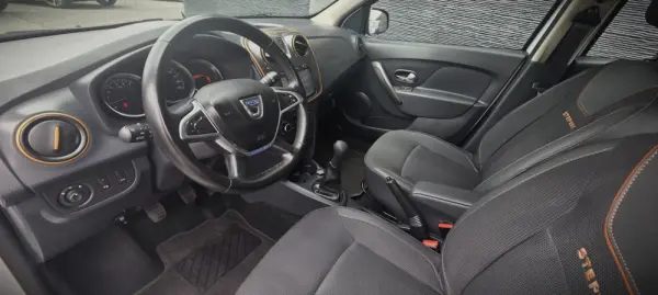 Dacia Sandero 0.9 TCe SL Explorer 14
