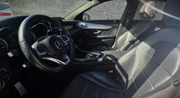 Mercedes-Benz C 300 h AMG Line 18