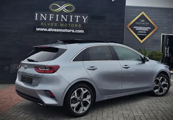 Kia Ceed 1.0 T-GDI GT Line 5